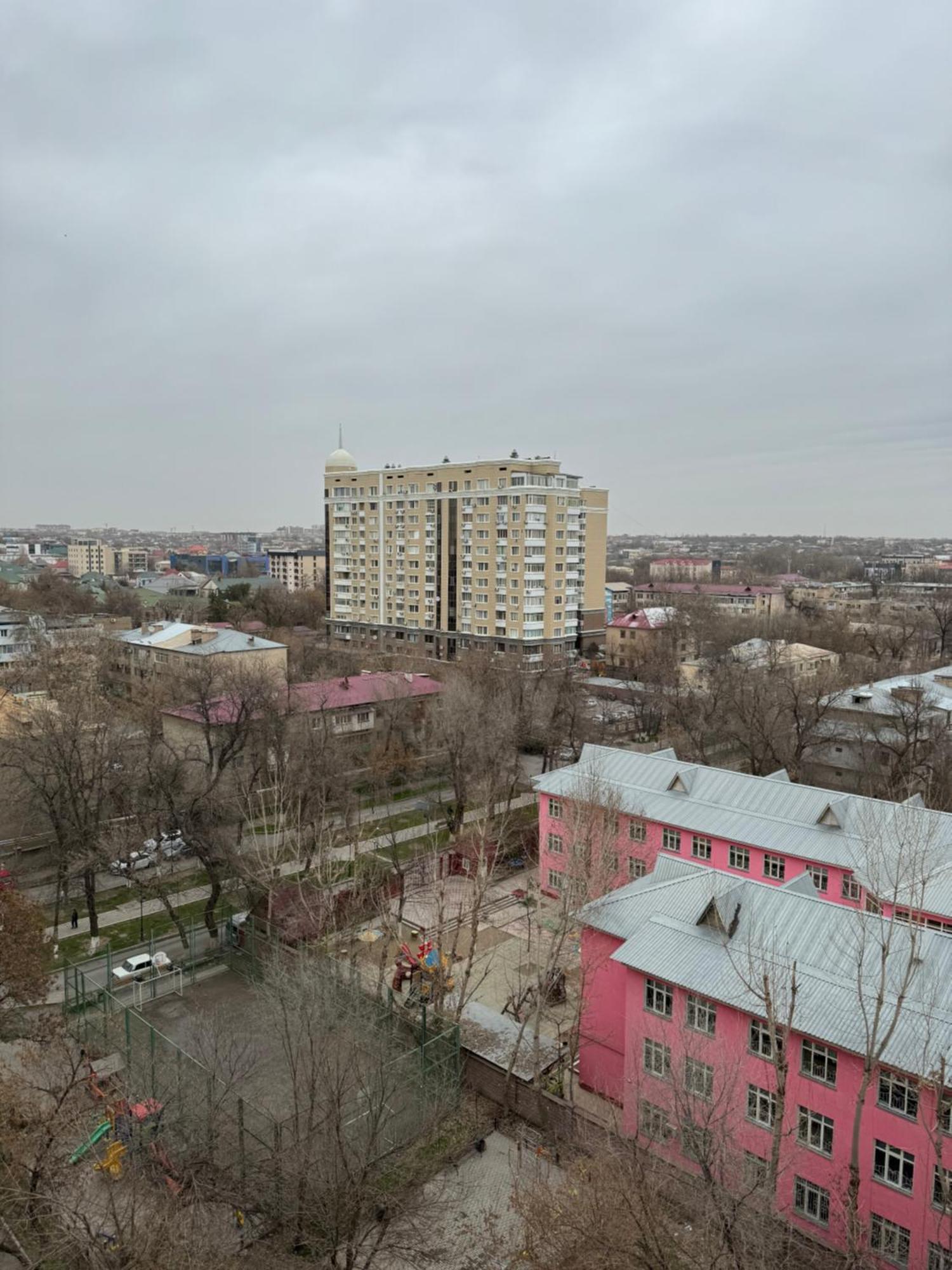 Квартира 83 В Центре Города Шымкент Apartment Exterior foto